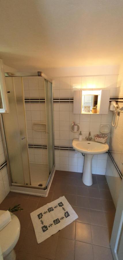 Apartment Aphrodite & With Pool *